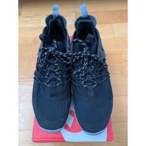 Nike Free Viritous - Women size 8